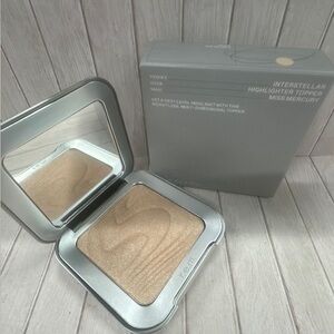 R.E.M. Beauty Interstellar Highlighter Topper - Miss Mercury